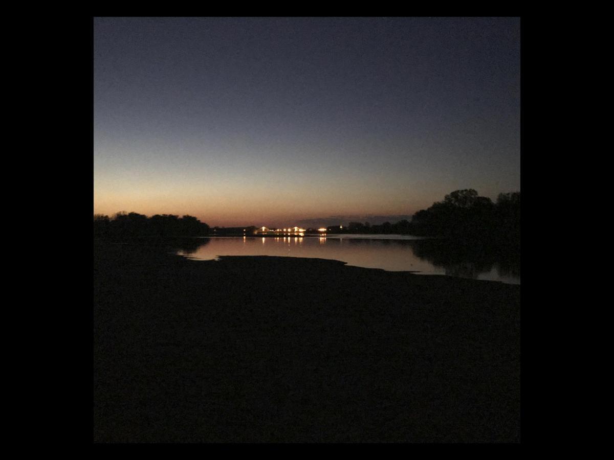 Une Nuit Sur Loire Treves-Cunault エクステリア 写真
